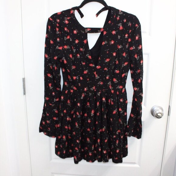 Free People Tegan Mini Dress Tunic Black Red Long Bell Sleeve Floral Size 4 - Picture 3 of 3